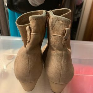 karlee ankle bootie